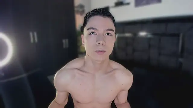 alanblack1 online show from 04/12/26, 12:43