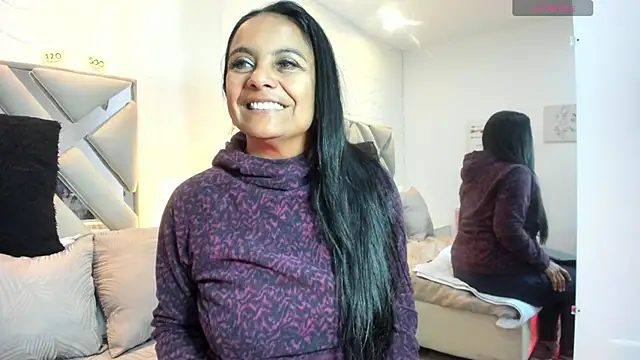 raquell moore online show from 09/19/25, 11:11