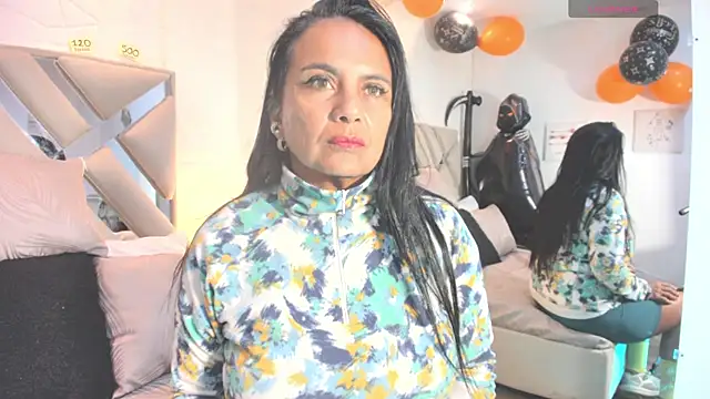 raquell moore online show from 10/17/25, 12:41