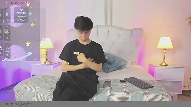 ethan and ava online show from 03/16/25, 01:49