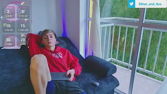 ethan and ava online show from 10/14/25, 01:01