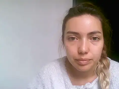 VittoriaTaylor online show from 03/24/26, 03:28