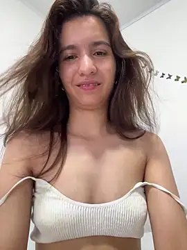 Bella still online show from 02/11/26, 01:27