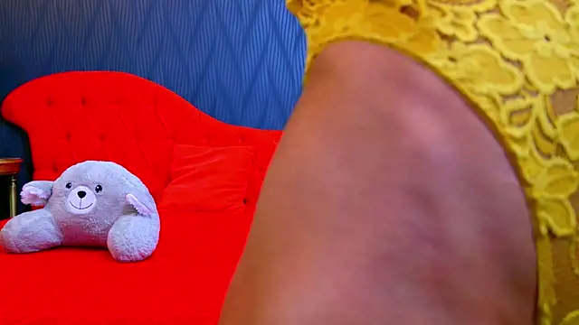 Snapshot of SelenaNoir chatting on 02/14/25, 05:19 SelenaNoir online show from 02/14/25, 05:19