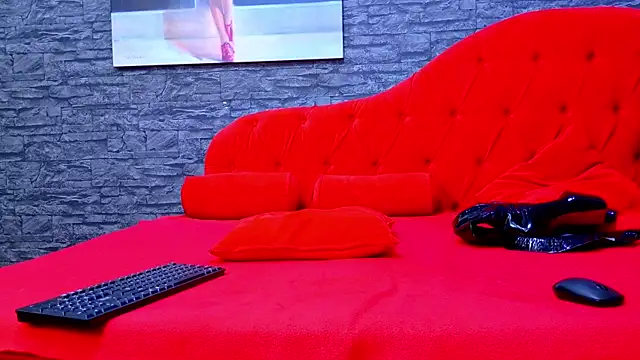 Snapshot of SelenaNoir chatting on 09/10/25, 04:45 SelenaNoir online show from 09/10/25, 04:45