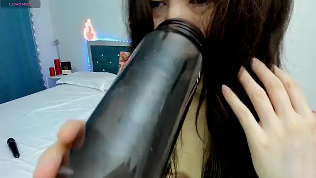 novaaskyy online show from 11/17/25, 02:01