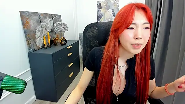 AnnaReyla online show from 03/26/26, 07:41