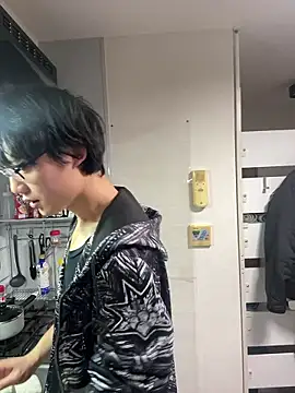 nunnun00 online show from 12/20/25, 11:39