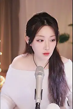 Snapshot of Dou-Dou-er chatting on 03/04/25, 01:49 Dou-Dou-er online show from 03/04/25, 01:49