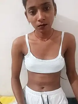 Snapshot of Divya-2007 chatting on 10/11/25, 12:10 Divya-2007 online show from 10/11/25, 12:10