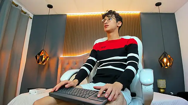 Cum hunters online show from 09/17/25, 03:30