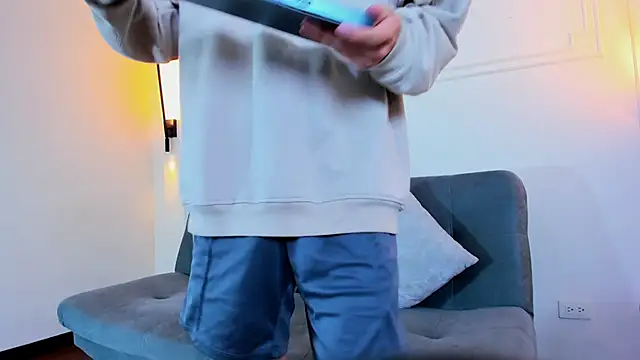 Cum hunters online show from 10/31/25, 03:40