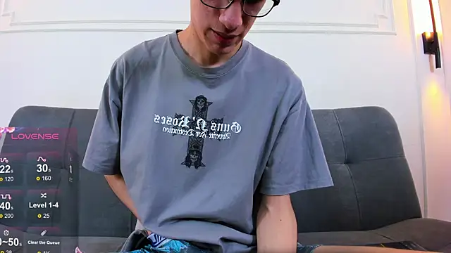 Cum hunters online show from 04/17/26, 03:42