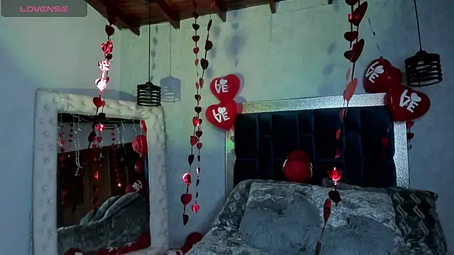 Snapshot of Sophiaa_Gomez chatting on 02/15/25, 08:11 Sophiaa Gomez online show from 02/15/25, 08:11