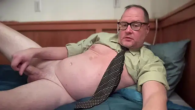 Snapshot of __DR3W__ chatting on 02/23/25, 05:07 DR3W online show from 02/23/25, 05:07