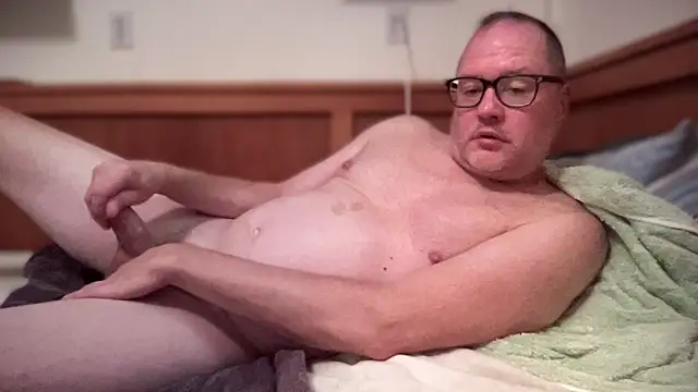 Snapshot of __DR3W__ chatting on 09/24/25, 03:26 DR3W online show from 09/24/25, 03:26