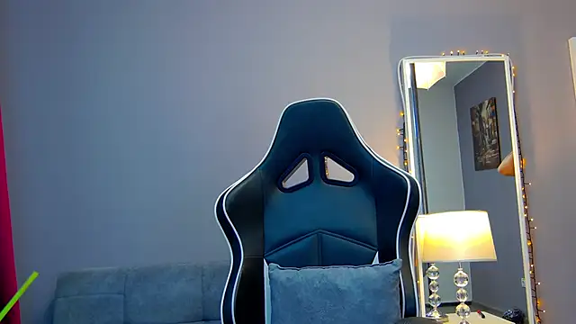 Snapshot of Eva_Lovvia_ chatting on 03/07/25, 04:46 Eva Lovvia  online show from 03/07/25, 04:46