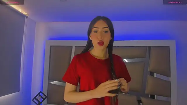 Snapshot of Princess_tokyo chatting on 01/22/25, 01:32 Princess tokyo online show from 01/22/25, 01:32