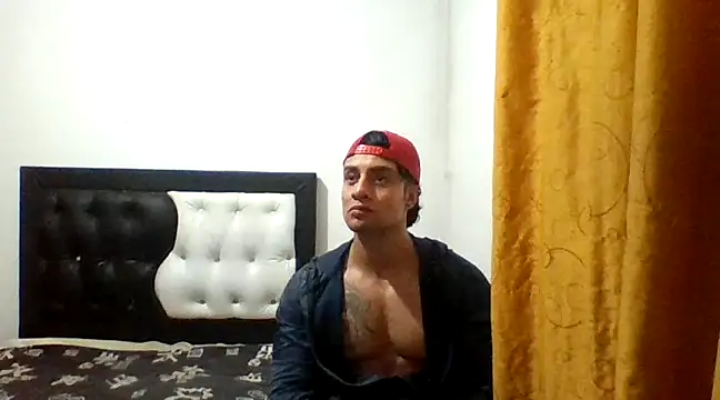 Snapshot of davidcr89 chatting on 01/31/25, 06:46 davidcr89 online show from 01/31/25, 06:46