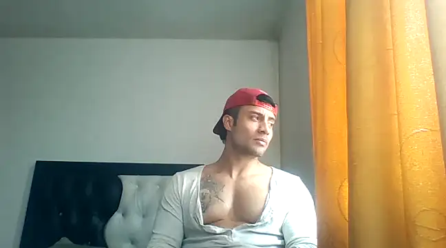 Snapshot of davidcr89 chatting on 02/23/25, 08:22 davidcr89 online show from 02/23/25, 08:22