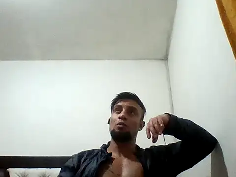 Snapshot of davidcr89 chatting on 09/10/25, 06:35 davidcr89 online show from 09/10/25, 06:35