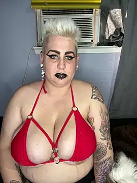 Snapshot of MistressMizfit chatting on 02/05/25, 09:07 MistressMizfit online show from 02/05/25, 09:07