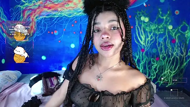 lucie petite online show from 11/23/25, 06:30