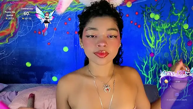 lucie petite online show from 02/09/26, 06:34