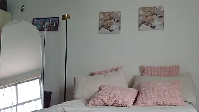 Andrewine89 online show from 04/19/26, 06:10