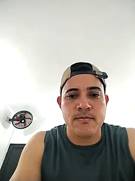 Snapshot of Josejotacamargo chatting on 10/30/25, 11:27 Josejotacamargo online show from 10/30/25, 11:27