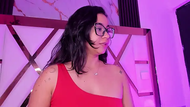 Snapshot of miilaklum chatting on 10/07/25, 06:49 miilaklum online show from 10/07/25, 06:49