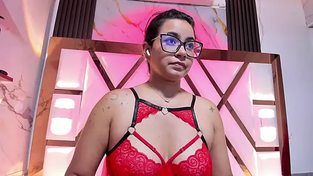 Snapshot of miilaklum chatting on 11/11/25, 06:41 miilaklum online show from 11/11/25, 06:41