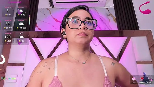 Snapshot of miilaklum chatting on 11/26/25, 07:15 miilaklum online show from 11/26/25, 07:15