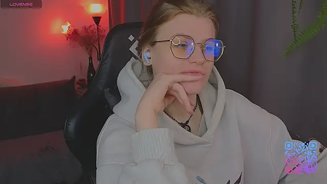  JessieVibes online show from 05/26/26, 01:18