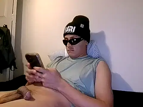 Snapshot of PerroDemonioHot chatting on 02/04/25, 04:48 PerroDemonioHot online show from 02/04/25, 04:48