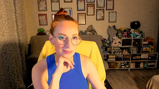 Snapshot of red_rocco chatting on 10/12/25, 03:00 red rocco online show from 10/12/25, 03:00