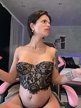 Snapshot of Rosariolovex chatting on 03/18/25, 09:52 Rosariolovex online show from 03/18/25, 09:52