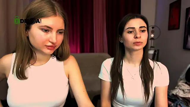 Snapshot of flora_ri chatting on 01/22/25, 10:50 flora ri online show from 01/22/25, 10:50