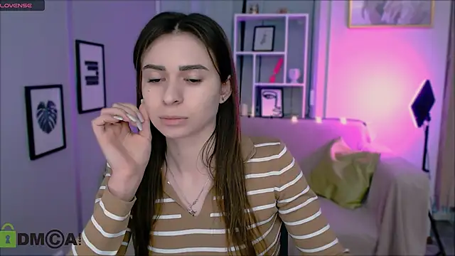 Snapshot of flora_ri chatting on 01/24/25, 12:31 flora ri online show from 01/24/25, 12:31