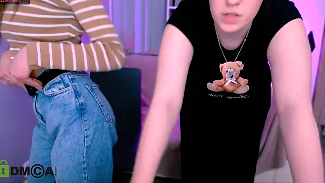 Snapshot of flora_ri chatting on 01/24/25, 06:35 flora ri online show from 01/24/25, 06:35