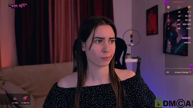 Snapshot of flora_ri chatting on 01/30/25, 11:45 flora ri online show from 01/30/25, 11:45