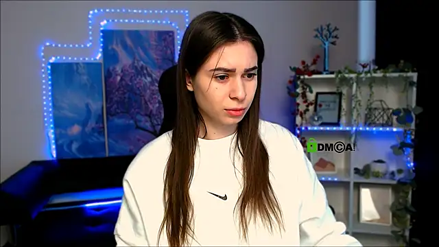 Snapshot of flora_ri chatting on 02/12/25, 10:35 flora ri online show from 02/12/25, 10:35