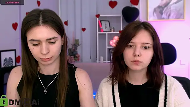 Snapshot of flora_ri chatting on 02/20/25, 02:02 flora ri online show from 02/20/25, 02:02