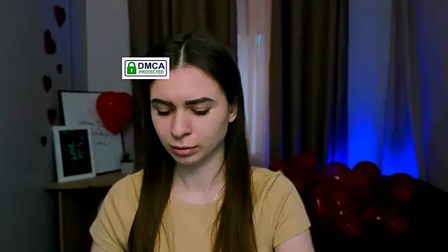 Snapshot of flora_ri chatting on 02/25/25, 10:47 flora ri online show from 02/25/25, 10:47