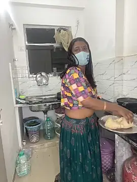 YourSuperTanya online show from 03/22/26, 04:10