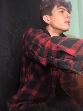 Snapshot of Mickey_Magic chatting on 01/18/25, 09:45 Mickey Magic online show from 01/18/25, 09:45