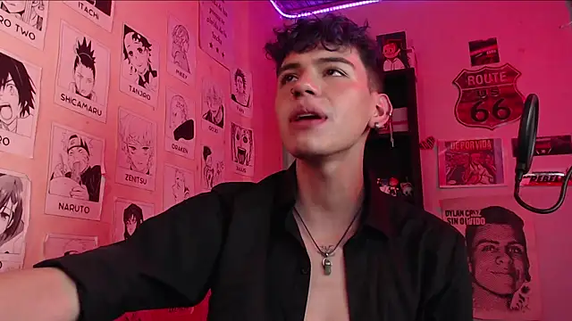 Snapshot of Mickey_Magic chatting on 02/03/25, 07:31 Mickey Magic online show from 02/03/25, 07:31