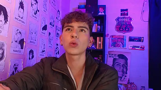 Snapshot of Mickey_Magic chatting on 02/21/25, 10:48 Mickey Magic online show from 02/21/25, 10:48