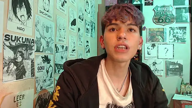 Snapshot of Mickey_Magic chatting on 03/01/25, 11:50 Mickey Magic online show from 03/01/25, 11:50