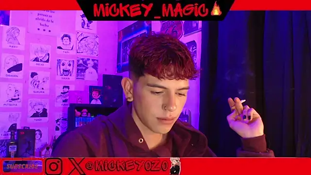 Snapshot of Mickey_Magic chatting on 03/10/25, 08:12 Mickey Magic online show from 03/10/25, 08:12
